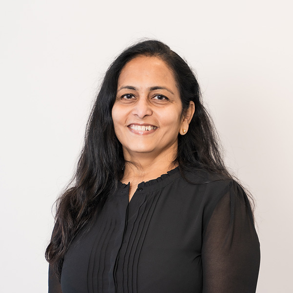 Jigna Bhandare practice manager at Exquisite Smiles Warner